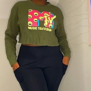 FOREVER21, Womens Crop Top sweater, Medium, Green